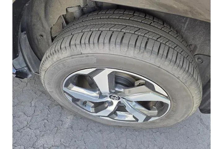 $33950 : Toyota RAV4 Prime 2021 AWD S image 9