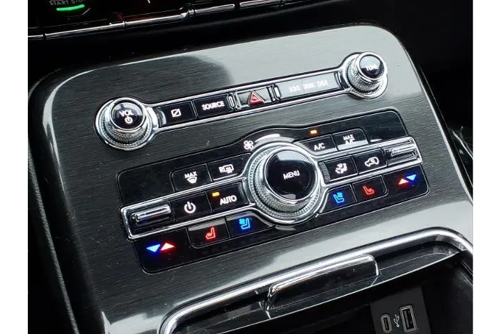 $32721 : Lincoln Nautilus 2022 AWD Re image 8