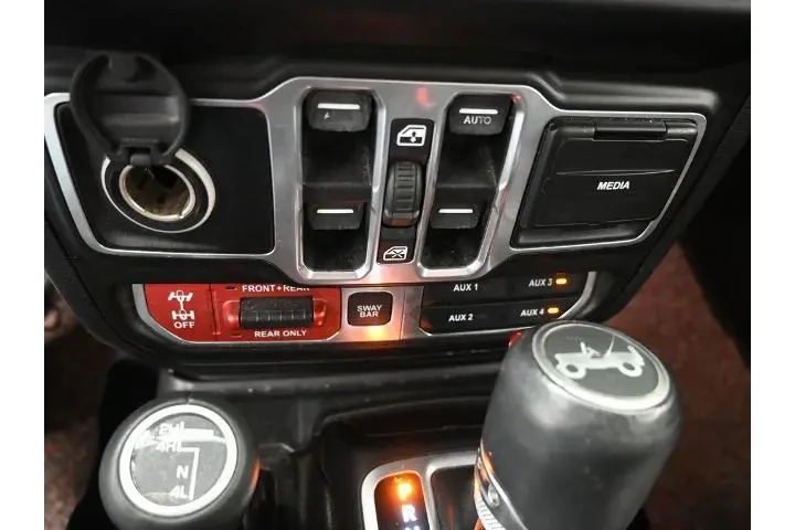 $25997 : Jeep Wrangler Unlimited 2018 image 4