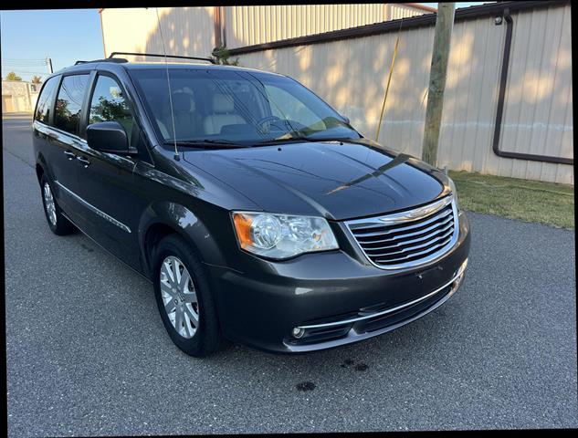 $8700 : 2015 CHRYSLER TOWN & COUNTRY2 image 2