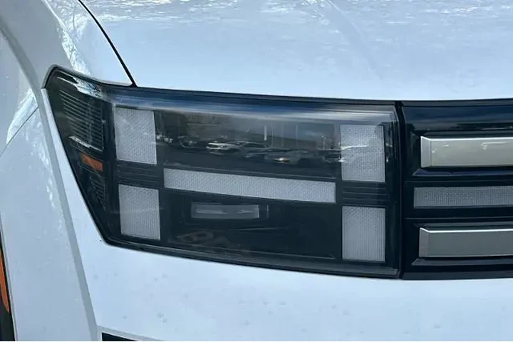 $30995 : Hyundai SANTA FE 2024 AWD SE image 9