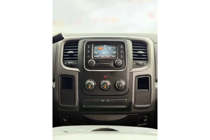 $10800 : 2013 RAM 1500 QUAD CAB2013 RA image 10