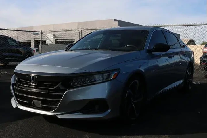 $23673 : Honda Accord 2022 Sport 4dr image 4