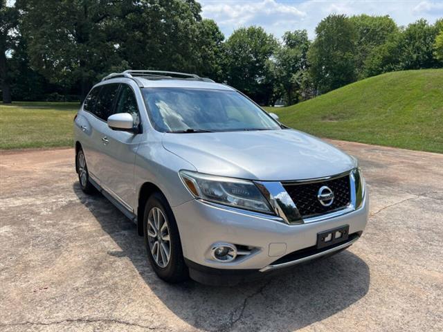 $13500 : 2015 Pathfinder S image 4