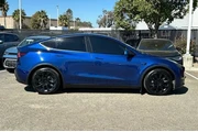 $27309 : Tesla Model Y 2021 AWD Long thumbnail