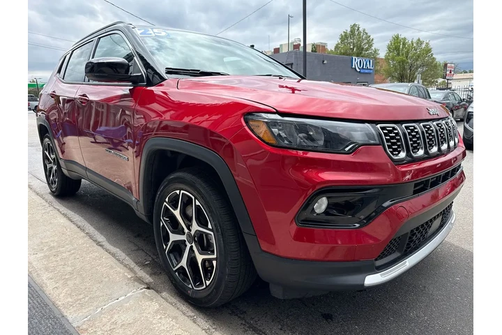 $24995 : 2025 Compass Limited 4x4 image 3