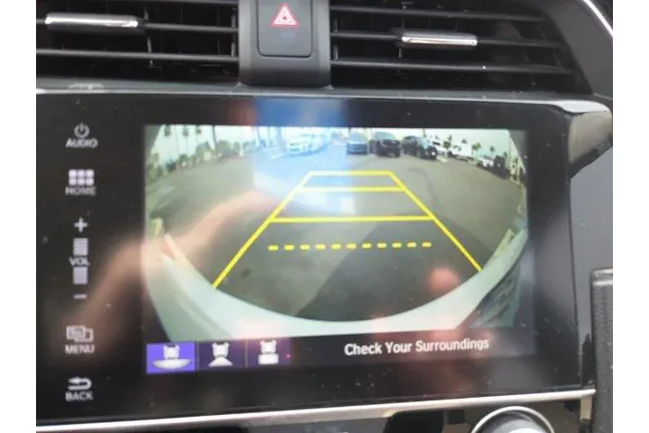 $18298 : Honda Civic 2016 Touring 4dr image 4