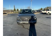 $19398 : Hyundai VENUE 2025 SEL 4dr C thumbnail
