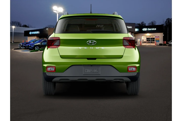 $18900 : Hyundai VENUE 2023 SEL 4dr C image 6