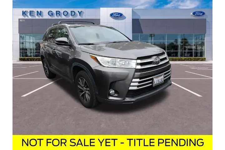 $25187 : Toyota Highlander 2019 SE 4d image 3