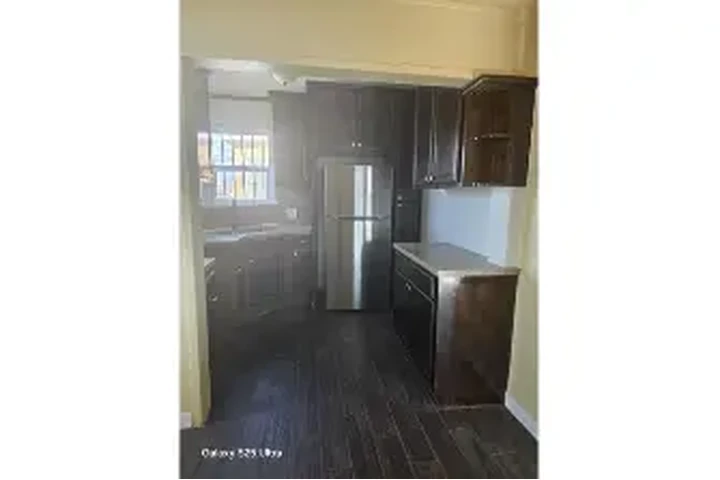 $2995 : Casa De Renta 3 BD, 2 BTH image 3