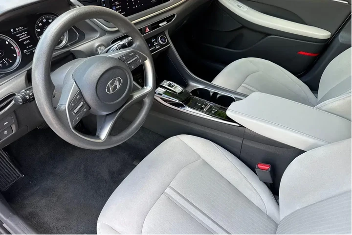 $17855 : Hyundai SONATA 2023 SEL 4dr image 2