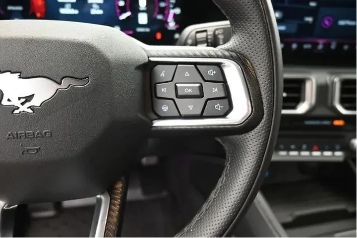 $32991 : Ford Mustang 2024 EcoBoost 2 image 6
