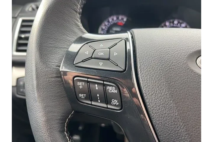 $19104 : Ford Explorer 2018 AWD Plati image 10