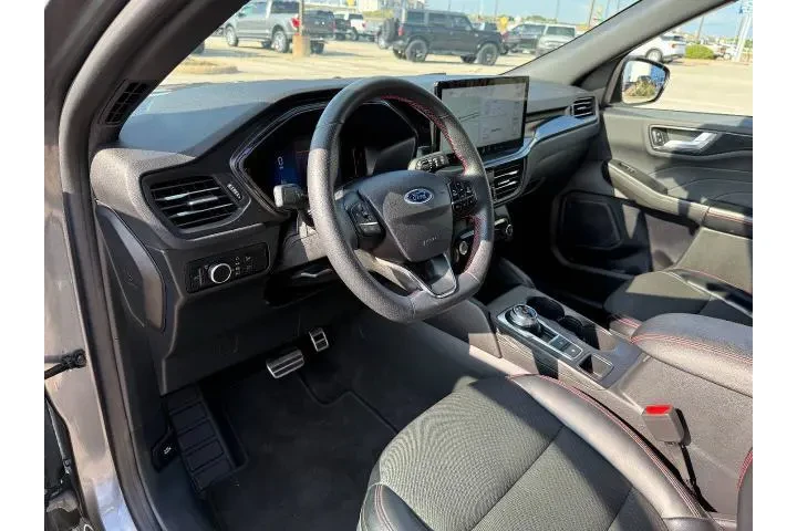 $22981 : Ford Escape 2024 ST-Line 4dr image 10