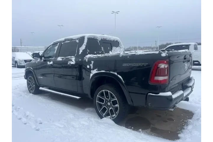 $33895 : Ram 1500 2021 4x4 Laramie 4d image 3