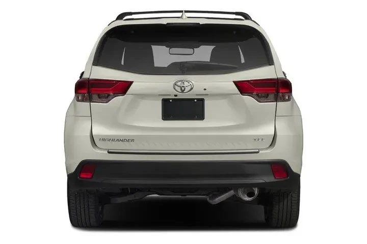 $14990 : Toyota Highlander 2017 XLE 4 image 5
