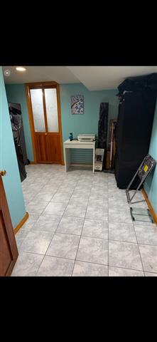 $1350 : A private room for rent in Bay image 6