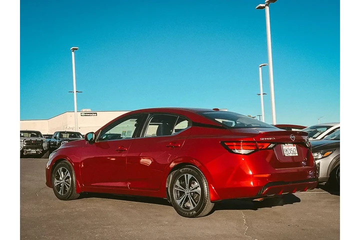 $17928 : Nissan Sentra 2022 SV 4dr Se image 5