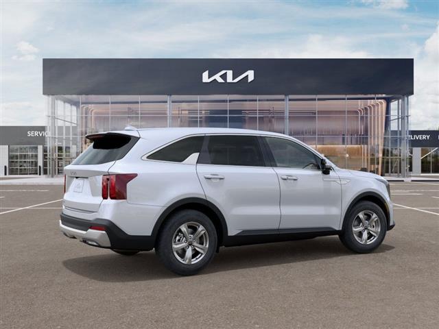 $34085 : New 2025 Sorento LX image 7