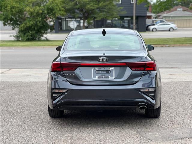 $12500 : 2019 Forte image 7