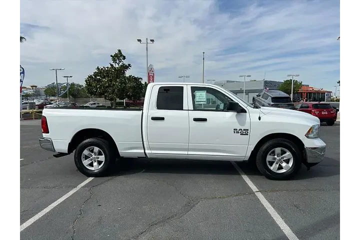$27995 : Ram 1500 Classic 2024 4x2 SL image 3