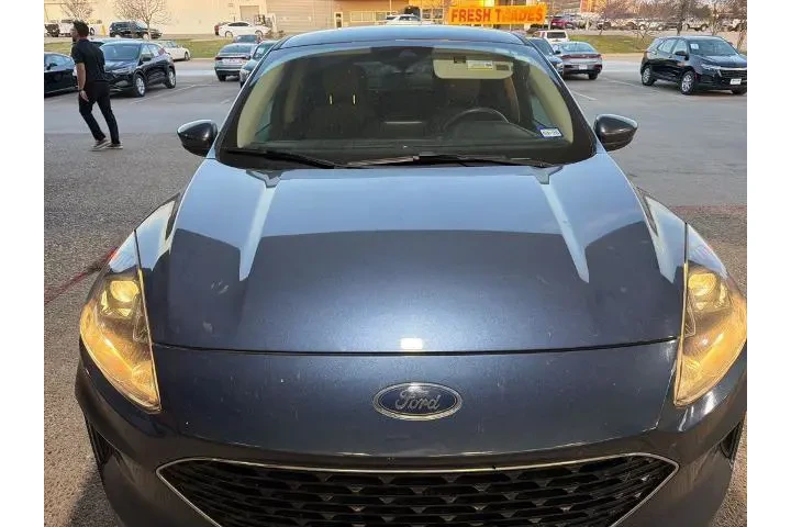 $12028 : Ford Escape 2020 SE 4dr SUV image 3