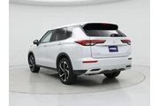 $26998 : Mitsubishi Outlander 2024 SE thumbnail