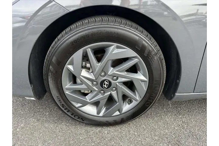 $18998 : Hyundai ELANTRA 2024 SEL 4dr image 10