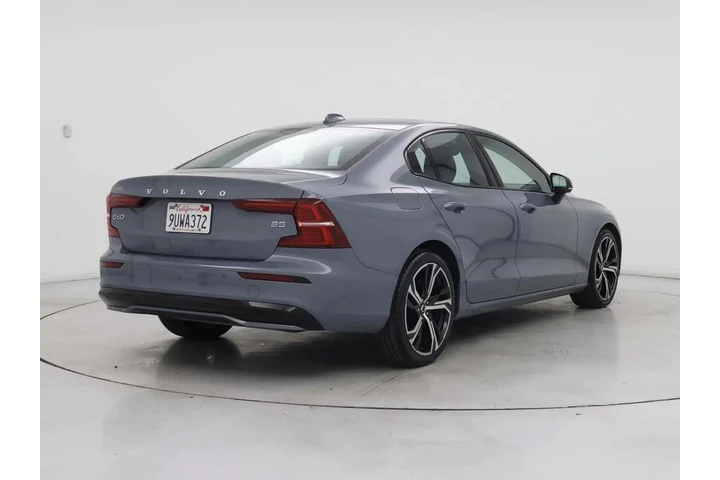 $24998 : Volvo S60 2024 B5 Core Dark image 8