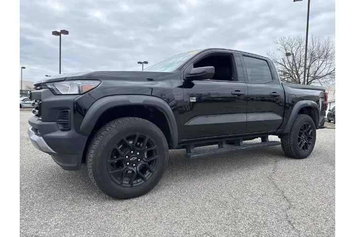 $33000 : Chevrolet Colorado 2023 4x4 image 1