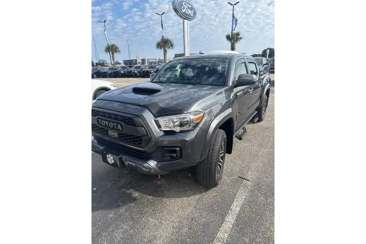 $34325 : Toyota Tacoma 2021 4x4 TRD S image 3