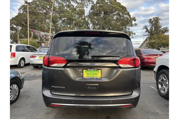 $16999 : 2019 Pacifica Touring L image 5