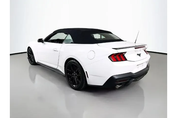 $38750 : Ford Mustang 2025 EcoBoost P image 5
