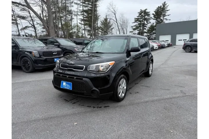 $8499 : 2016 Soul Base image 2