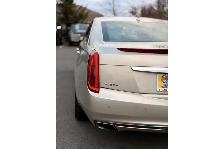 $9995 : 2014 XTS Luxury Collection image 10