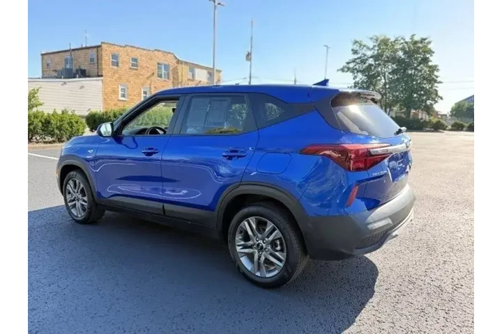 $13995 : Kia Seltos 2021 AWD LX 4dr S image 4