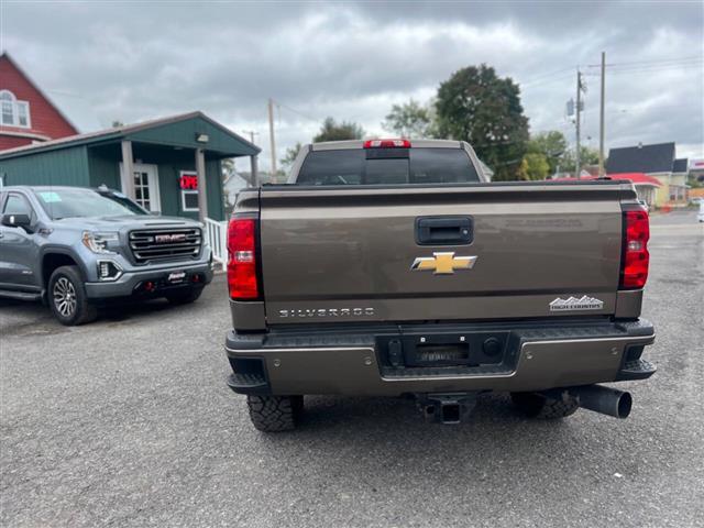 $22990 : 2015 Silverado 2500HD image 4