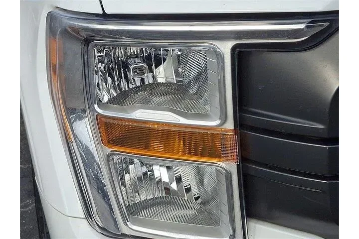 $37854 : Ford F-150 2022 4x4 XLT 4dr image 9