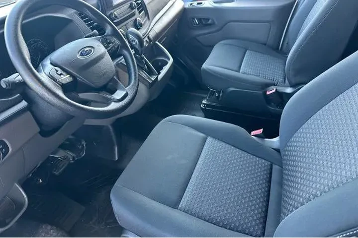 $39976 : Ford Transit 2025 250 3dr LW image 6