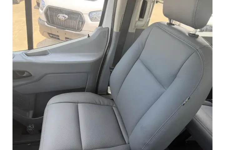 $32707 : Ford Transit 2019 350 XL 3dr image 3