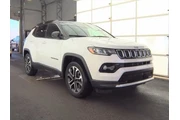 $24293 : Jeep Compass 2023 4x4 Limite thumbnail
