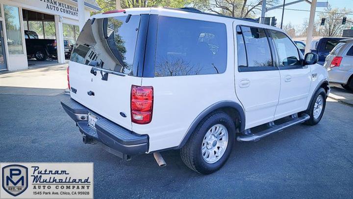 2002 Expedition XLT image 8