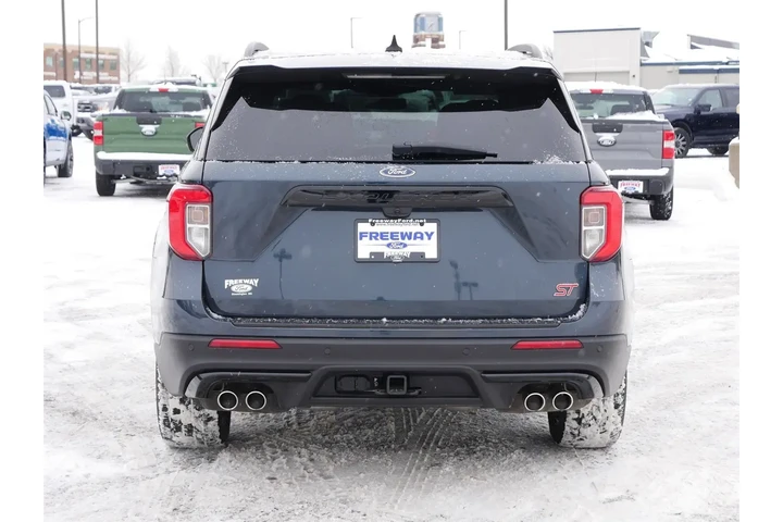 $36441 : Ford Explorer 2023 AWD ST 4d image 4