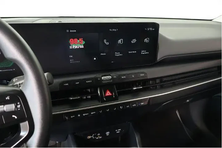 $25860 : Kia K4 2026 LXS 4dr Sedan image 5