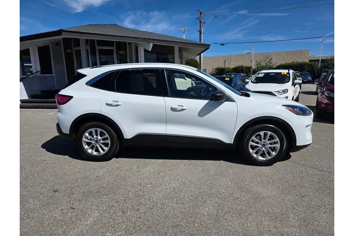 $20725 : Ford Escape 2022 SE 4dr SUV image 3