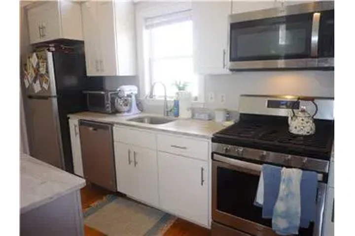 $3500 : Rental property with 2 bedro image 7