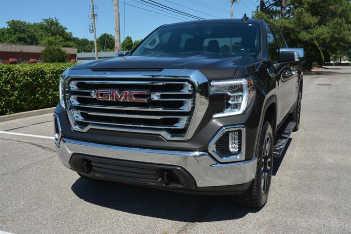 2021 GMC Sierra 1500 SLT image 2