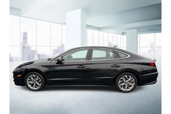 $20777 : Hyundai SONATA 2023 SEL 4dr image 2