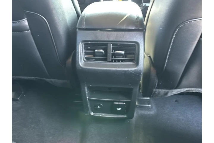 $25997 : 2024 Edge SEL image 10